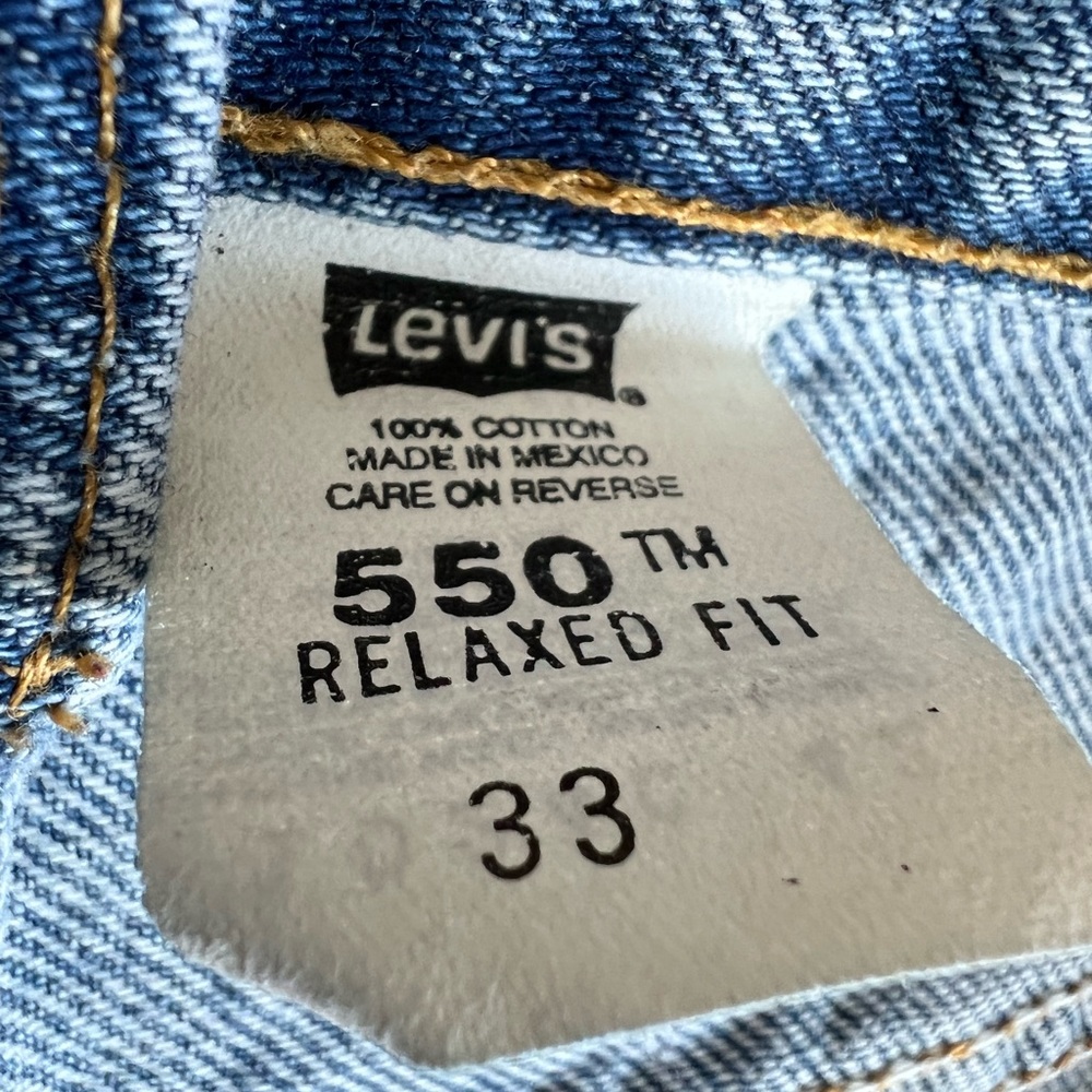 Levi’s Vintage 550 Relaxed Fit cut off shorts Size 33 - Picture 6 of 7